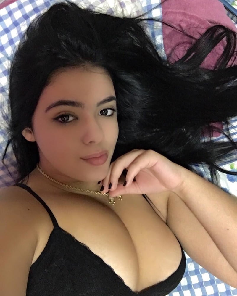 Naziya Escort in Neemuch | Local & Genuine